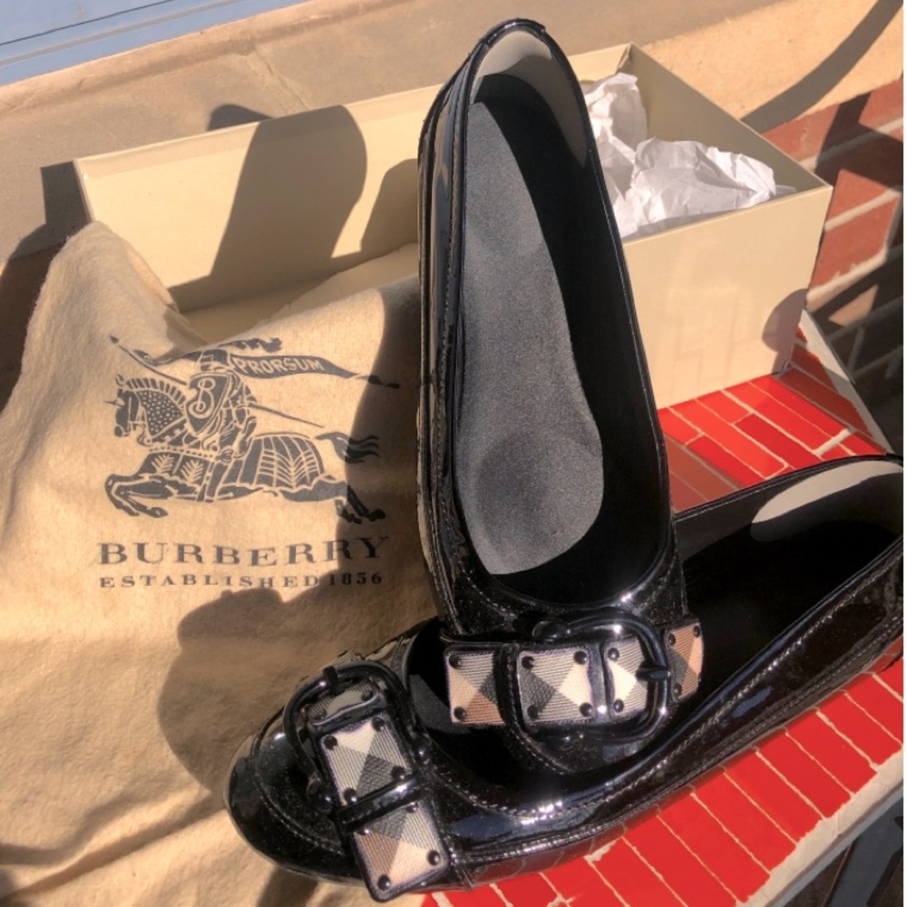 BURBERRY Flats Black classic plaid & original box